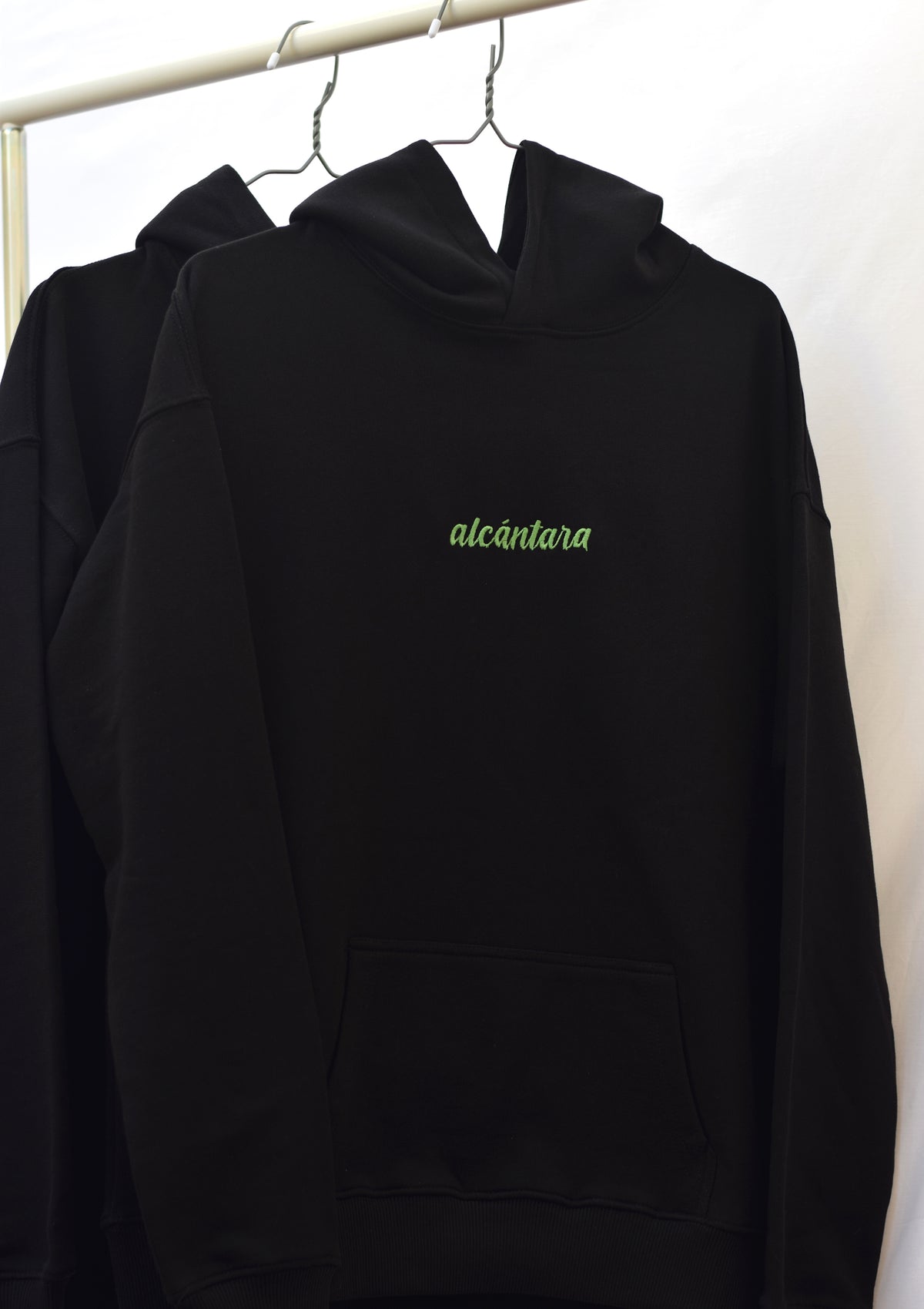 Sudadera negra Stay Chill